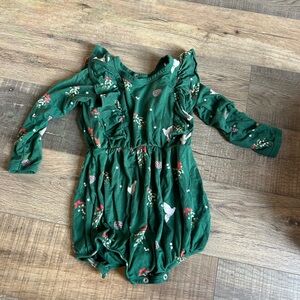 Kyte Baby Mistletoe Twirl